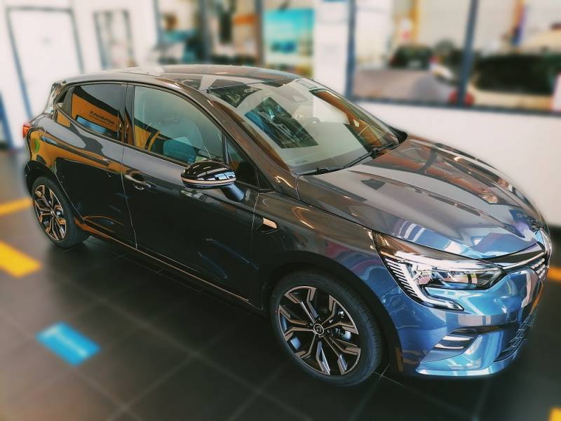 Ou achetez une Renault Clio LUTECIA série limitée sur le havre 76620